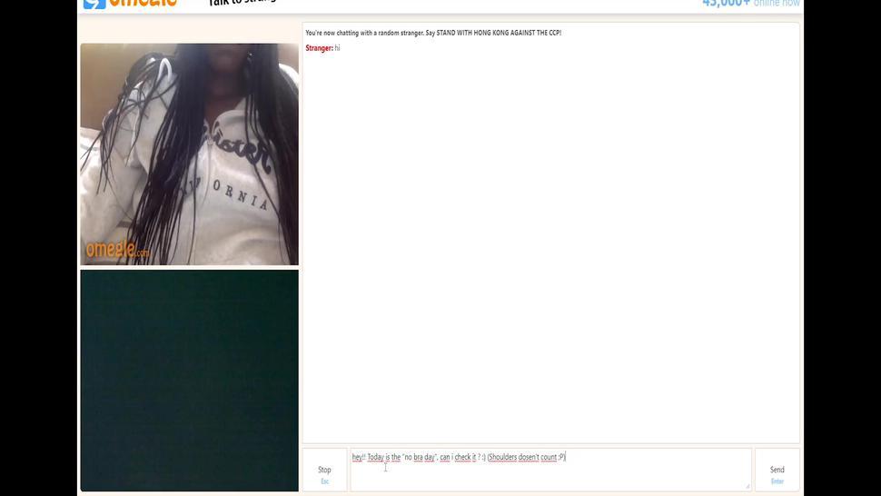 Omegle Black Girl Show Boobs & Pussy For The 1St Time !