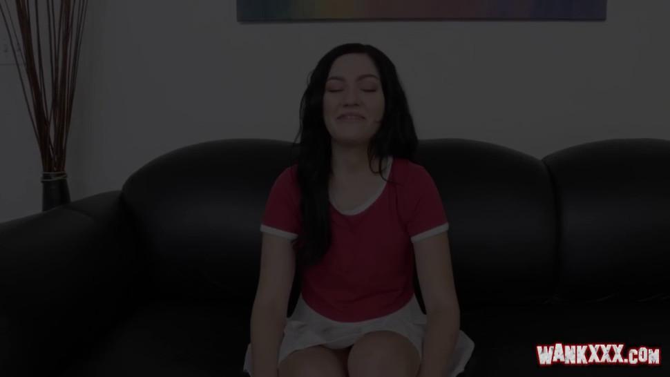Foxy teen gets orgasmic on casting couch