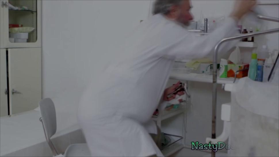 Teenage patient fucking with an mature gynecologist