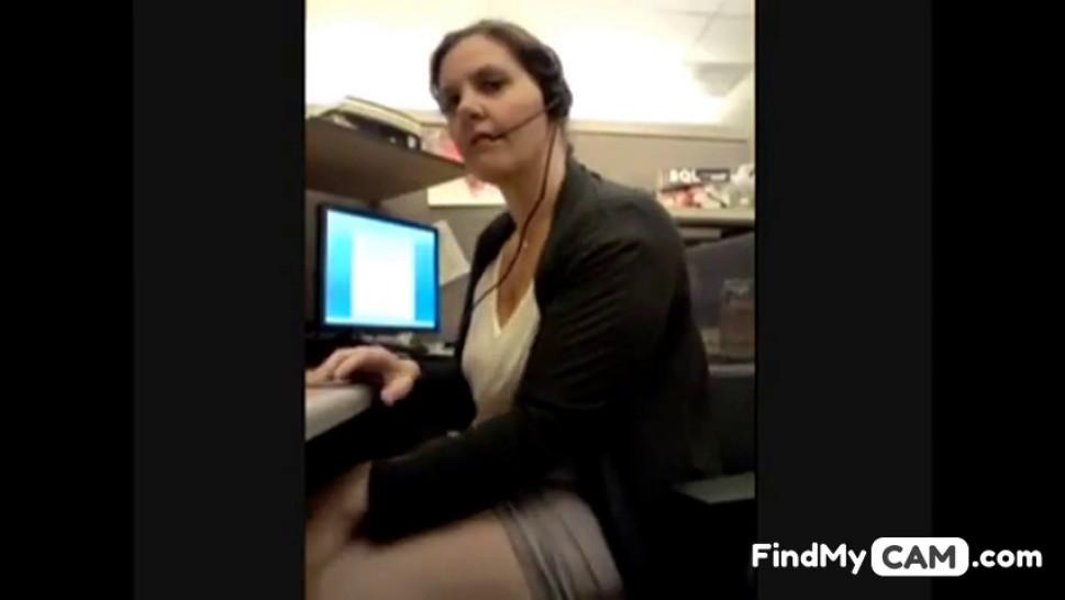Paid to Rub at the office - video 1