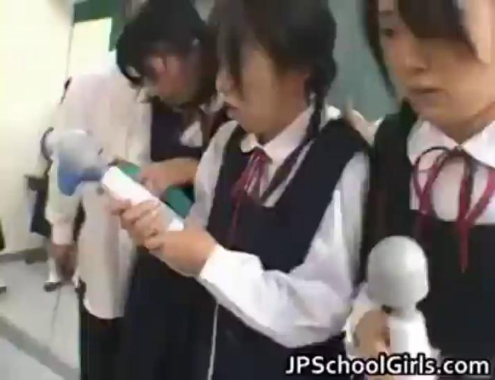Real asian students in the classroom are part6 - video 1
