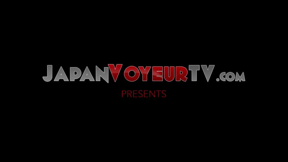 JAPAN VOYEUR TV - Japanese with glasses secretly filmed fingering her pussy
