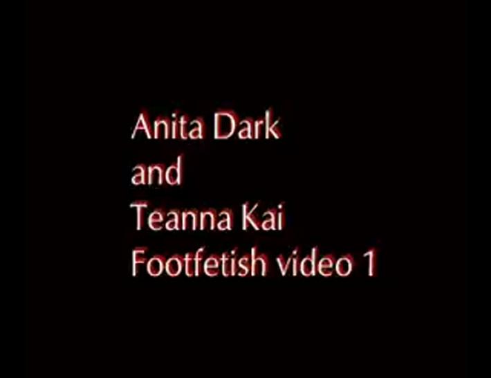 Anita Dark Teanna Kai lesbian foot fetish
