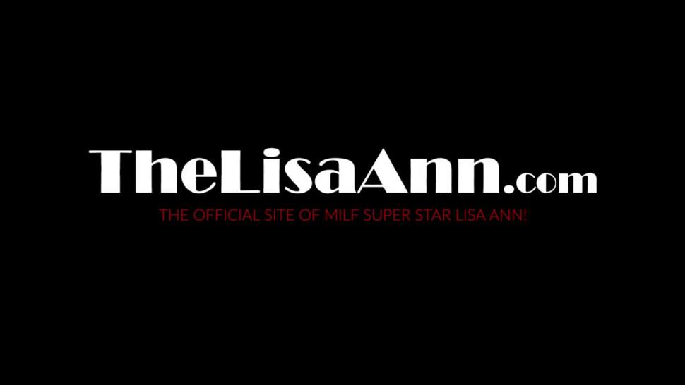 MILF pornstar Lisa Ann cum sprayed after anal banging