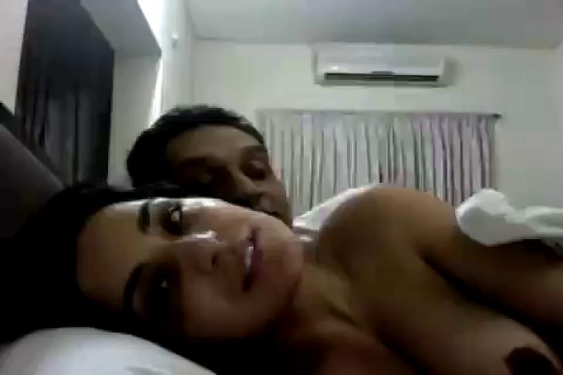 Meera Sex Tape with Naveed (Pakistani Actress)