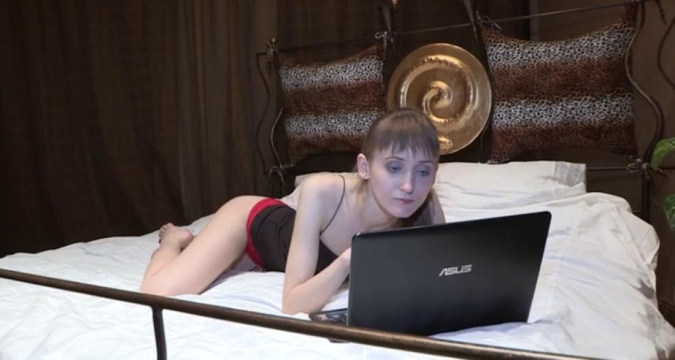 Stretching beautys tight anal canal - video 17