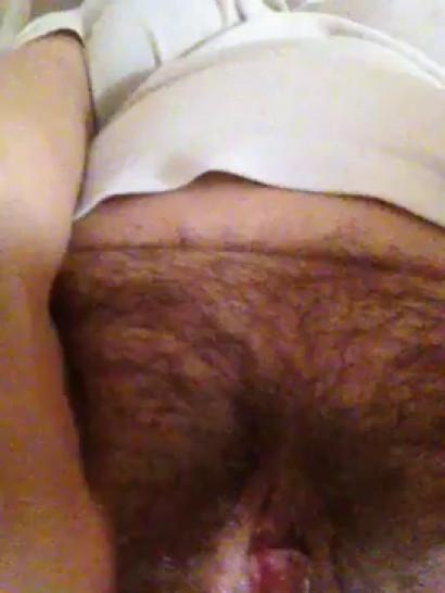 amazing girl plays with pussy till she orgasms