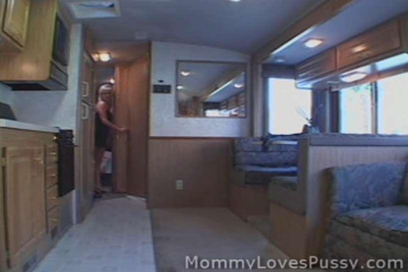 MOMMY LOVES PUSSY - Camping MILF