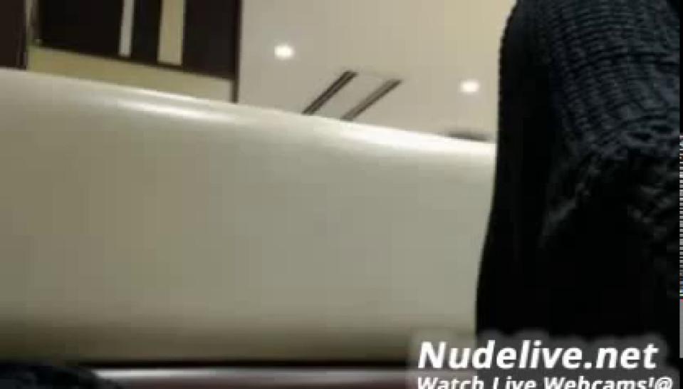 GIRL MASTURBATING AND SQUIRTING IN A McDONALD`S BOOTH