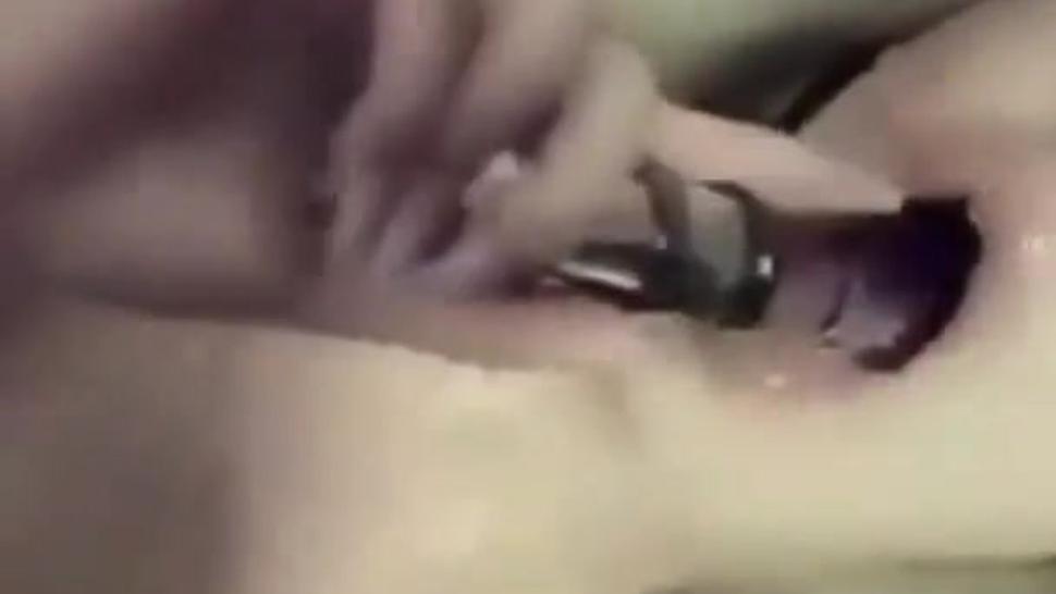 Hot Girl Public Masturbating her Pussy in Car