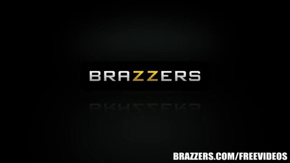 Brazzers - Julia Ann - Double Your Pleasure - video 1