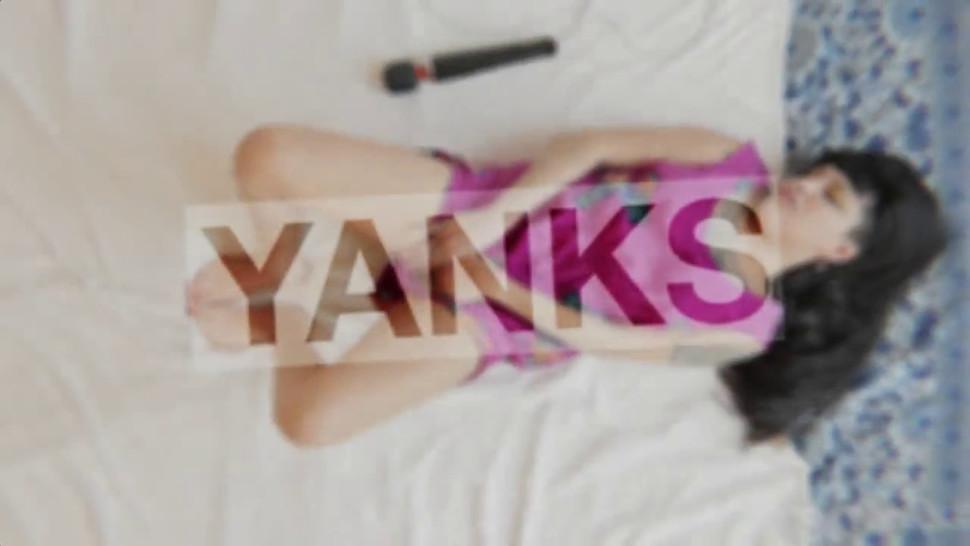 Yanks Brunette Kristine Adams Fucks Her Dildo - video 1