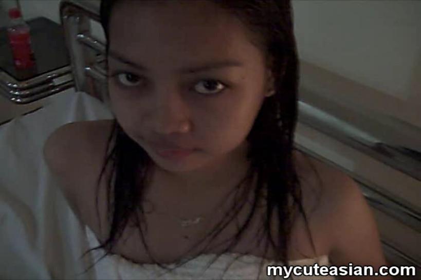 MY CUTE ASIAN - Cute teen Asian girl sucking a fat small cock