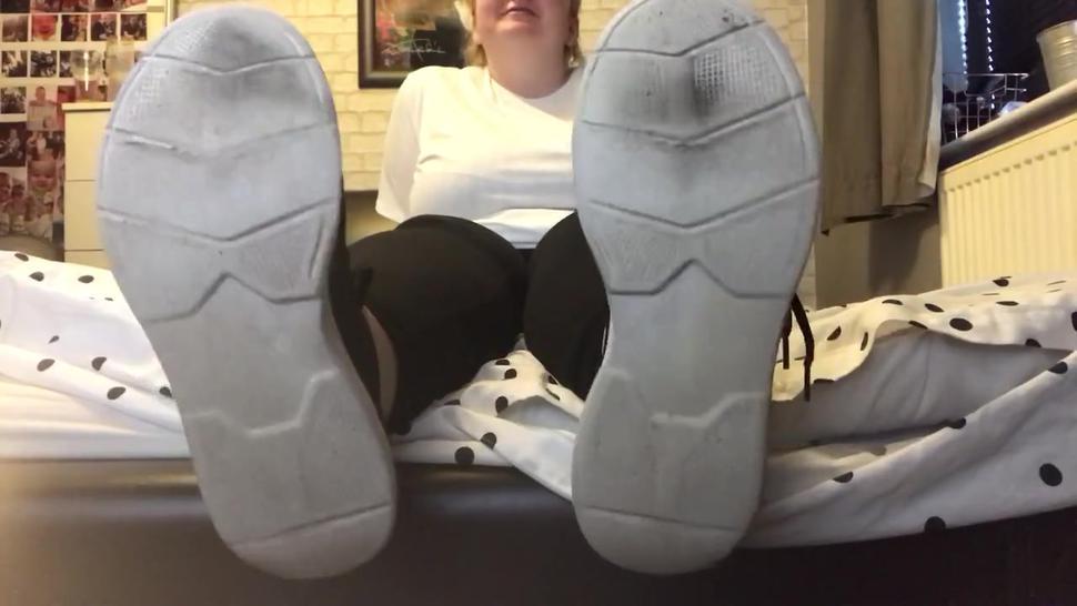 Sweaty work shoes & smelly feet JOI