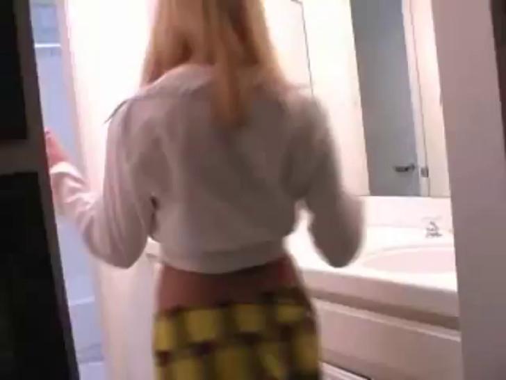 Blonde Masturbates in the Bathroom