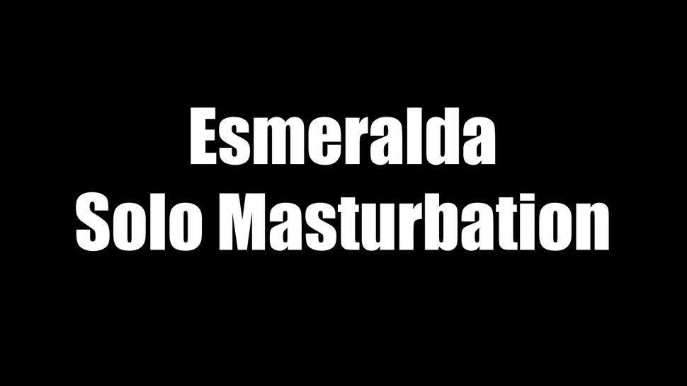 2020.Esmeralda.Masturbation.Hairy