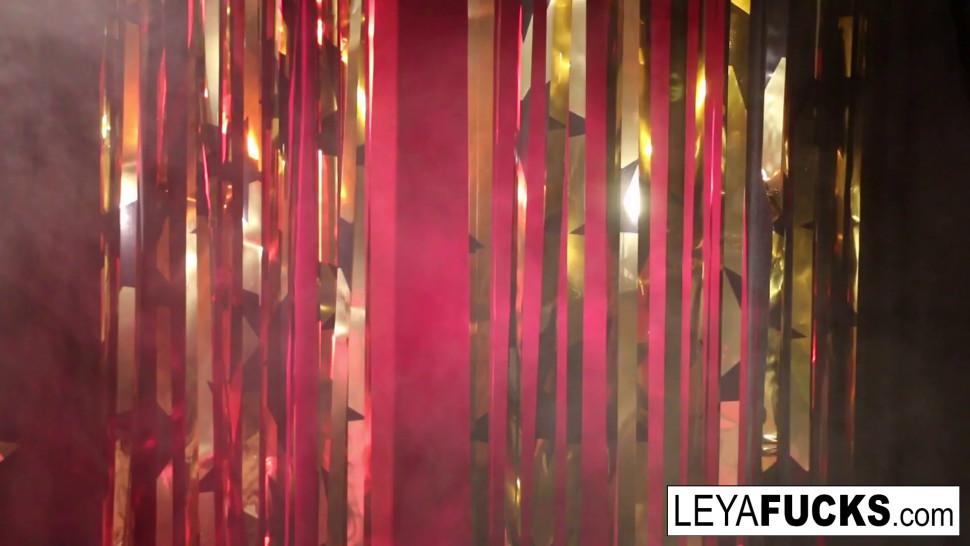 LEYA FALCON OFFICIAL SITE - Leya Falcon Gets hot anal