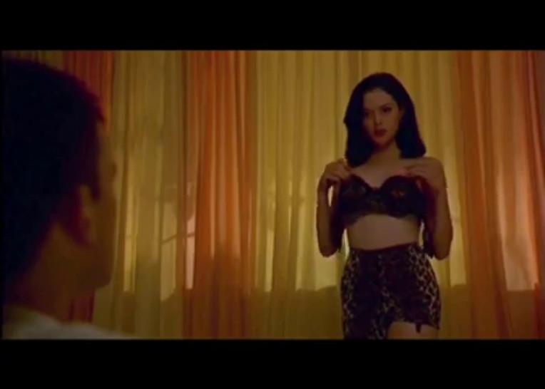 Rose McGowan in Going All The Way