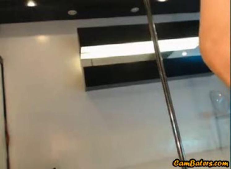 Hot amateur Asian babe dances on her stripper pole