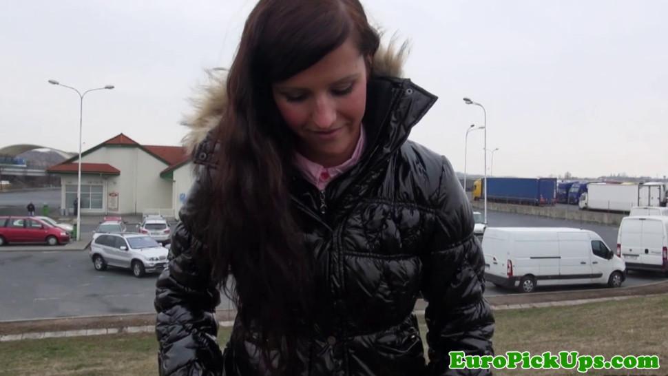 Euro girlnextdoor flashes for cash - video 2