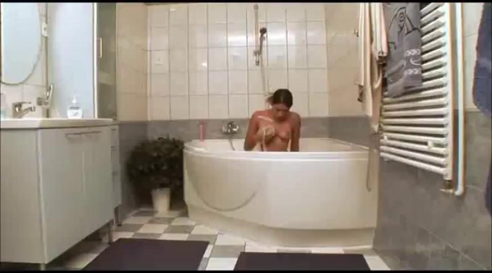 lesbians making out in the bathtub Amateur Babe Lesbian Masturbation