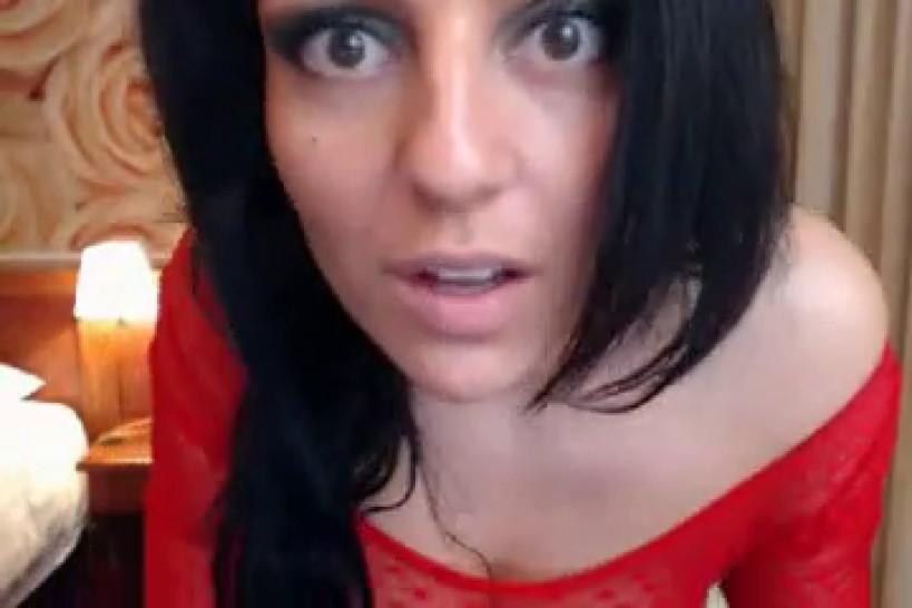 Lovely Busty Milf Fucking Herself on Webcam