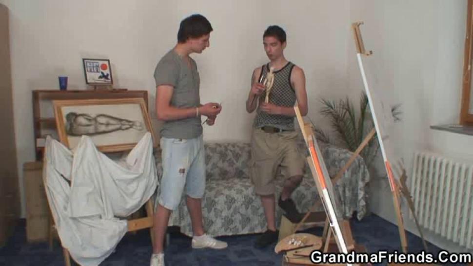 GRANDMA FRIENDS - Two young painters bang granny