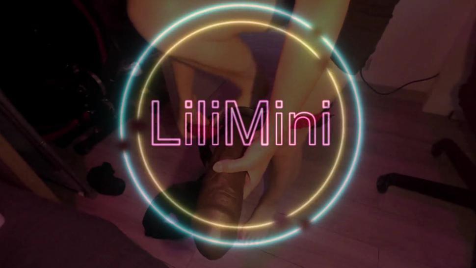 Lilimini - I screw my guy with a strapon monster and I fist him