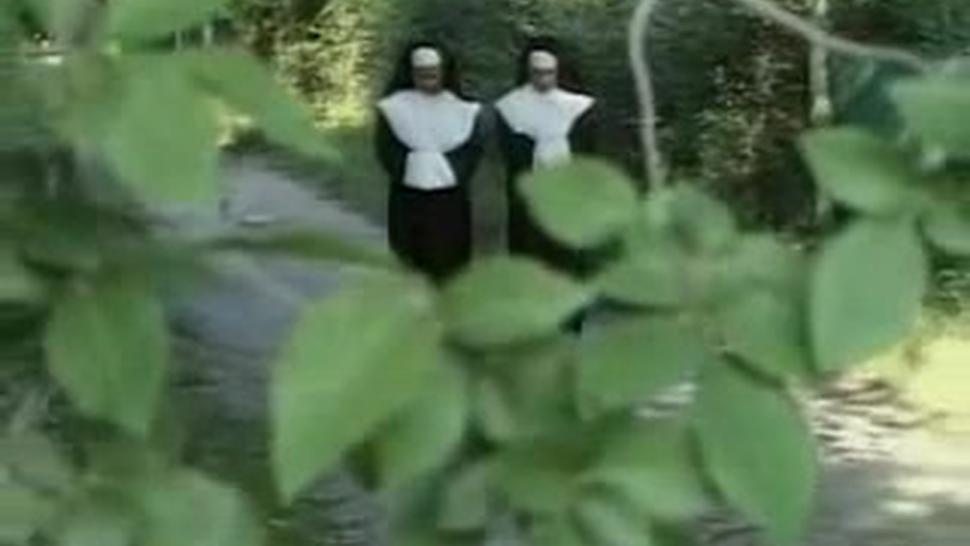 Nuns Lesbians Asslicking - Cleopatra Rios