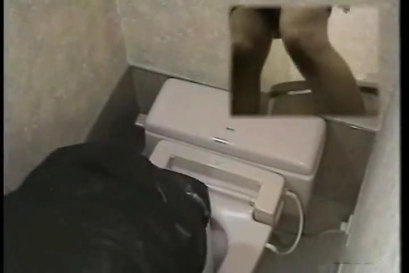 2 Cam Toilet Masturbation Japanese girl
