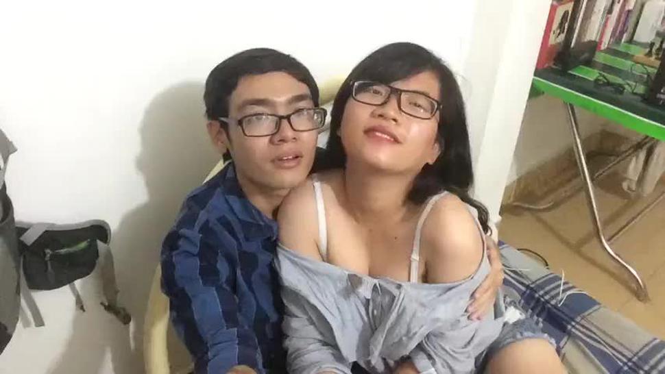 Asian Teen Couple Quarantine Sex
