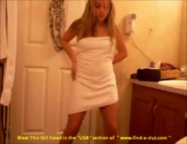 Kirsten - Hot Bathroom Strip - video 1