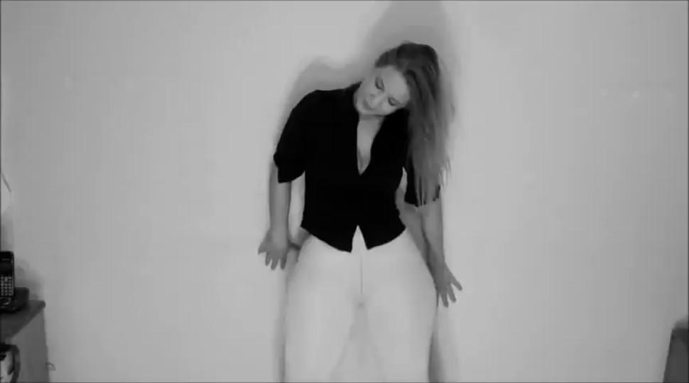 Mal Malloy- Clips from a botched 'White Leggings' video