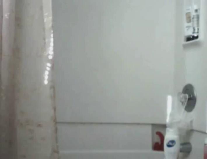 Black Girl In The Shower Fucking Her Pussy With Toy
