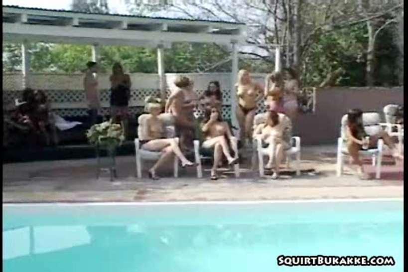 SQUIRTBUKKAKE - Horny Girls In Pool Party