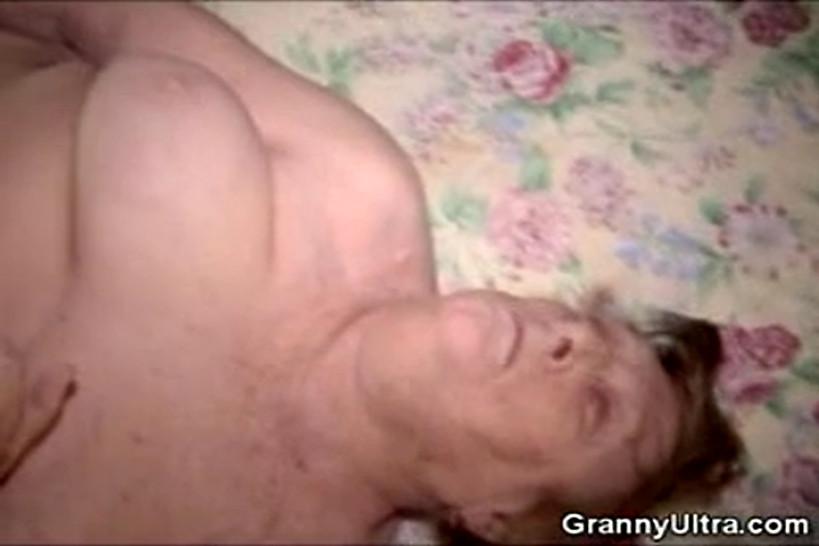 GRANNY ULTRA - BBW Granny Gets Fingered