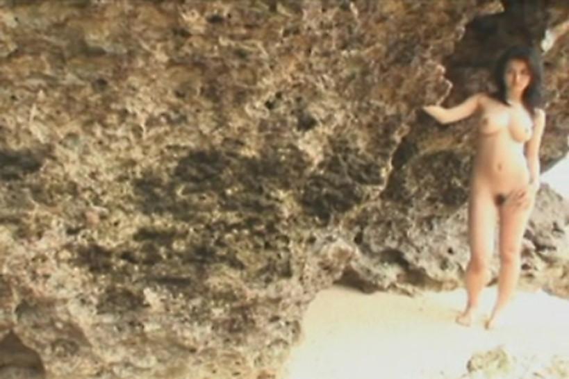 Maria Ozawa posing nude outdoors