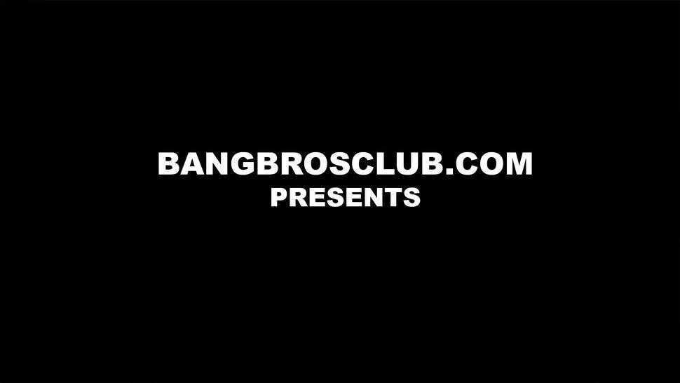 BANG BROS CLUB - Chubby redhead Samantha Rose swallow fat dick and banging