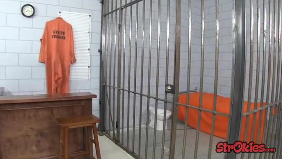 Prisoner slut trades handjob for release