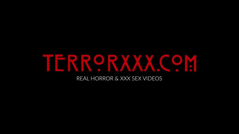 TERROR XXX - Bree Daniels ambushed under bridge by rough lesbian oral