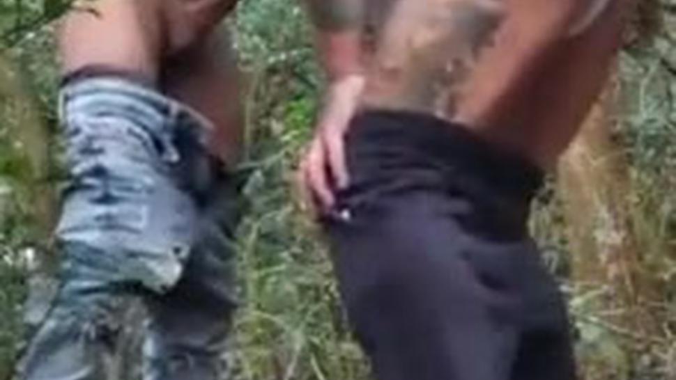 Petite Hung Guy Bb Fucks A Guy In The Woods With A Group Joining