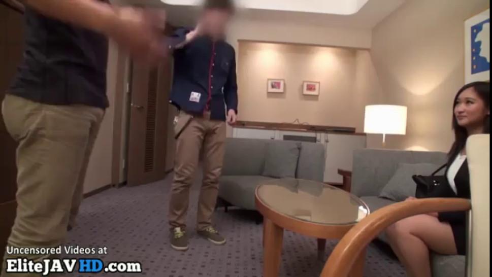 Jav assistant job interview goes wrong