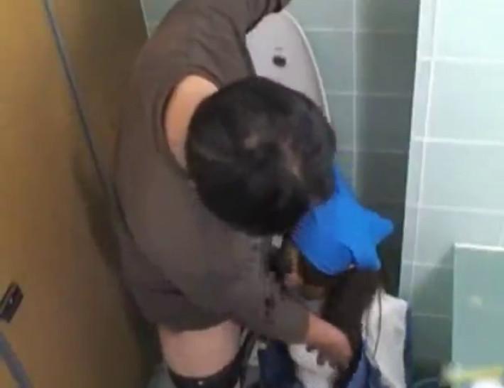 Asian maintenance girl goes in wrong part3 - video 2