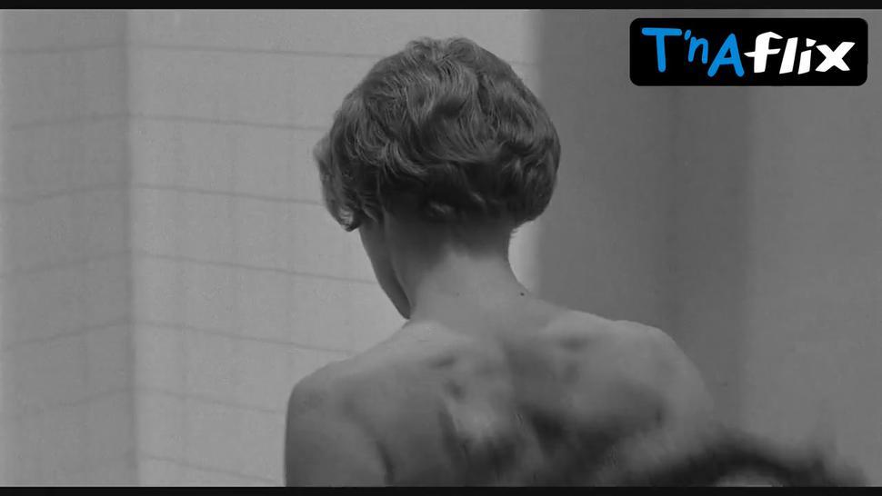Janet Leigh Sexy Scene  in Psycho