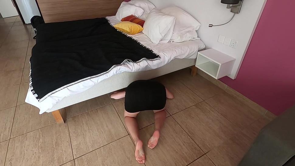 Step sis Stuck under bed gets Fucked 