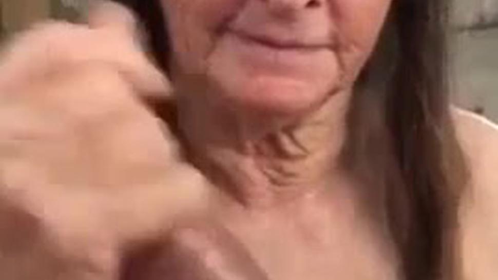Old woman cum in mouth