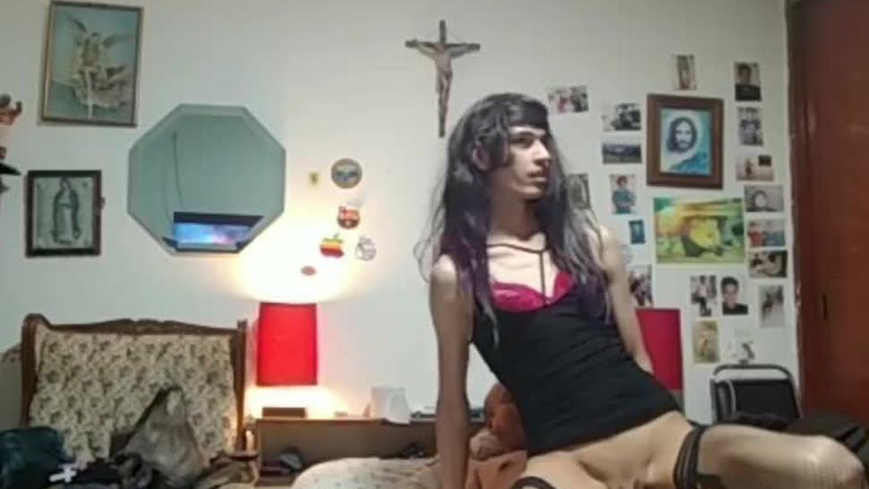 Two Teen Crossdresser trio with daddy