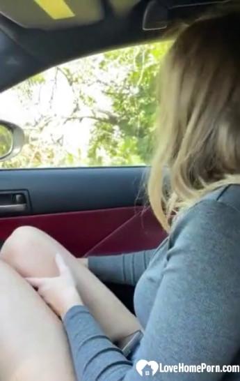 Fuck in car with Tinder date and get caught