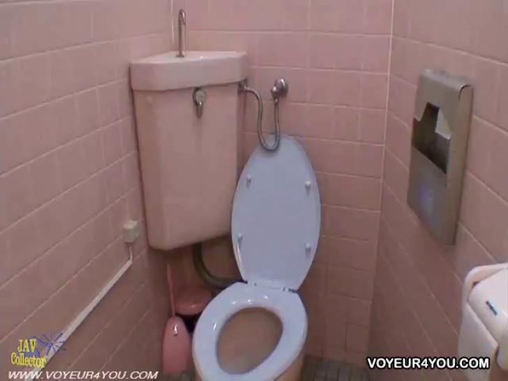 Naugty Girl Masturbate Inside Of Toilet Room