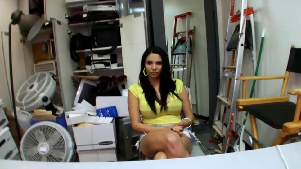 Latina railed at casting - video 1